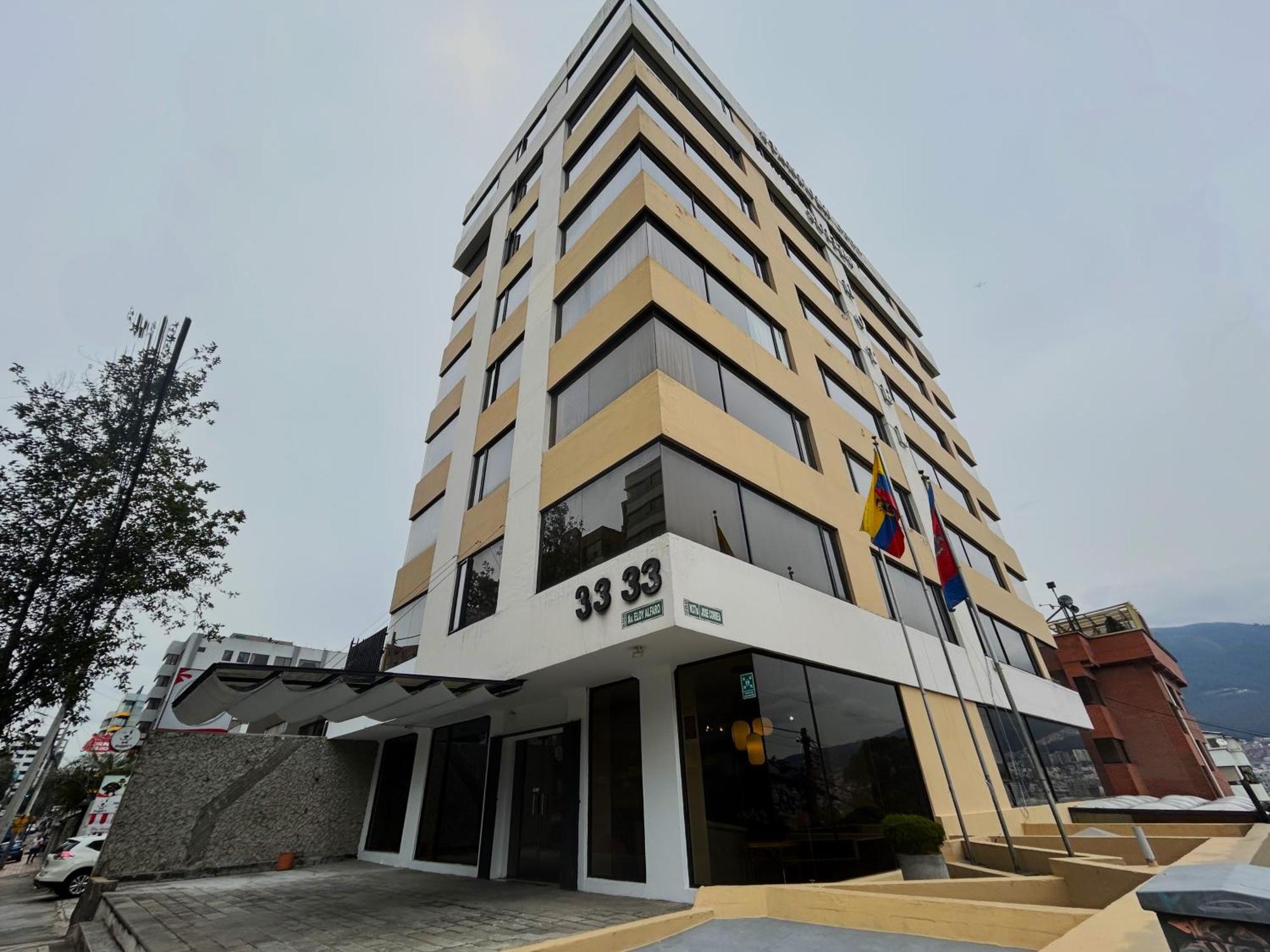 Stanford Suites Hotel Quito Exterior foto