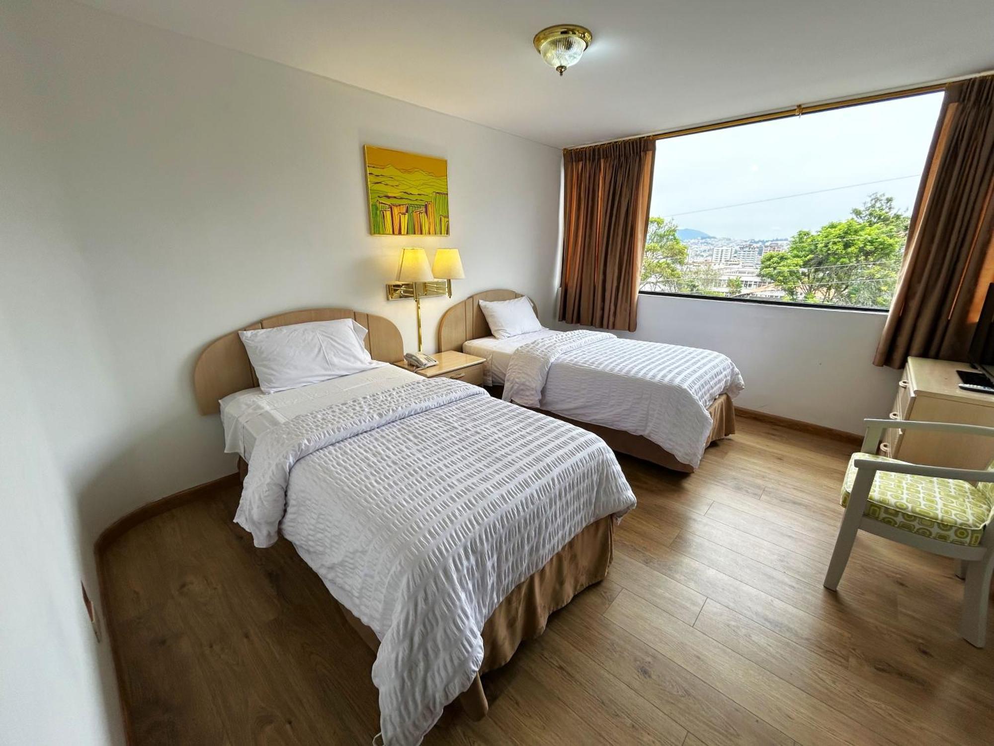 Stanford Suites Hotel Quito Exterior foto